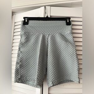 2 for $15 BBB closet clean out!